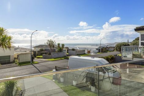Photo of property in 2a Wanaka Terrace, Bell Block, New Plymouth, 4312
