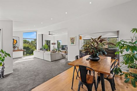 Photo of property in 77 Port Hills Road, Heathcote Valley, Christchurch, 8022