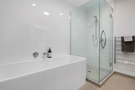 Photo of property in 26 Marine Parade, Hobsonville, Auckland, 0616