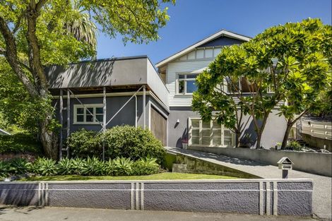 Photo of property in 8 Brewster Street, Bluff Hill, Napier, 4110
