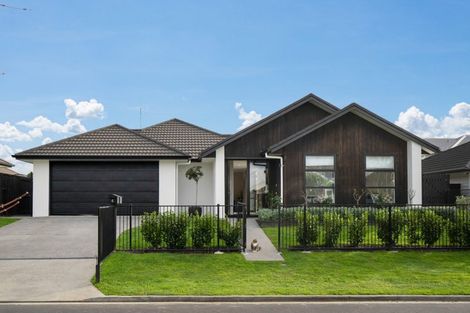 Photo of property in 4 Richards Street, Cambridge, 3434