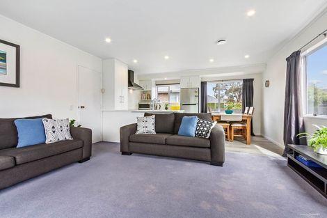 Photo of property in 12 Brookfield Road, Te Atatu Peninsula, Auckland, 0610