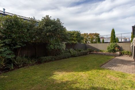 Photo of property in 2/24 Creyke Road, Ilam, Christchurch, 8041