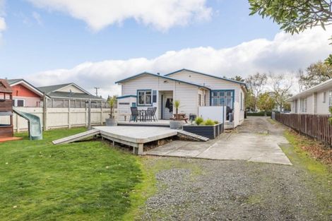 Photo of property in 22 King Street, Dannevirke, 4930