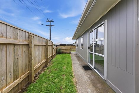 Photo of property in 209 Seaview Road, Marfell, New Plymouth, 4310