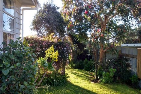 Photo of property in 15 Gray Avenue, Paraparaumu Beach, Paraparaumu, 5032