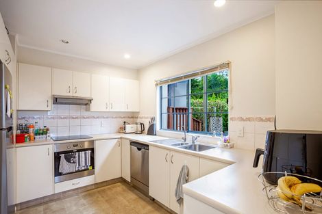 Photo of property in 8/485 Don Buck Road, Massey, Auckland, 0614