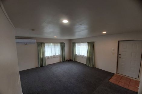 Photo of property in 28 Manston Road, Mangere, Auckland, 2022