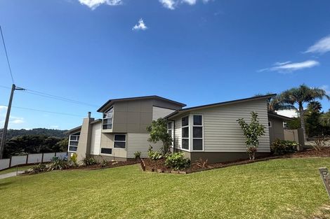 Photo of property in 112 Kittiwake Drive, Schnapper Rock, Auckland, 0632