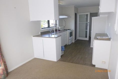 Photo of property in 2 Fitzherbert Avenue, West Harbour, Auckland, 0618