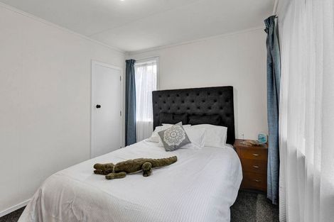 Photo of property in 41 Blagdon Road, Marfell, New Plymouth, 4310