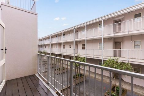 Photo of property in Luxford Villas, 108/72 Herald Street, Berhampore, Wellington, 6023