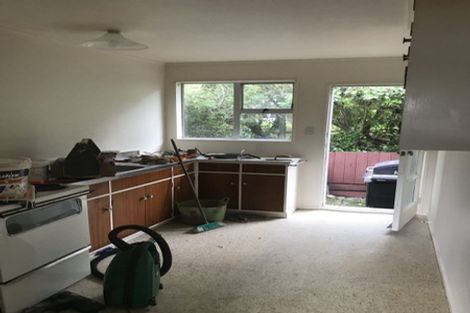 Photo of property in 210f4 Newlands Road, Newlands, Wellington, 6037