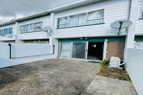 Photo of property in 1 Bendale Place, Papatoetoe, Auckland, 2025
