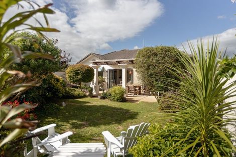 Photo of property in 54 Oreti Crescent, Papamoa Beach, Papamoa, 3118
