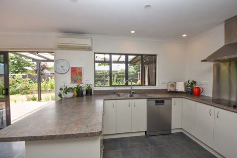 Photo of property in 10 Rexwood Estate, Carterton, 5713