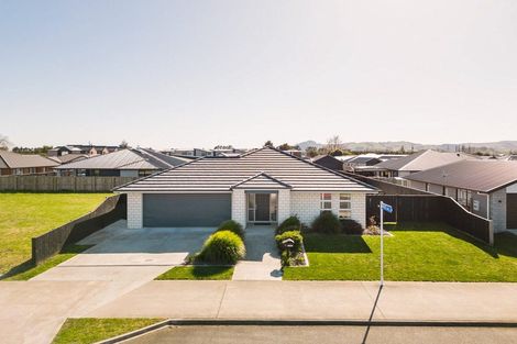 Photo of property in 36 Rose Leigh Drive, Cambridge, 3434