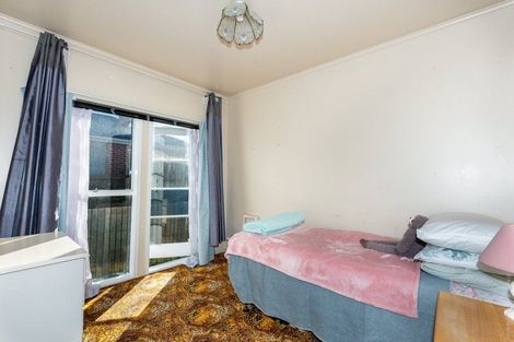 Photo of property in 102 Yaldhurst Road, Sockburn, Christchurch, 8042
