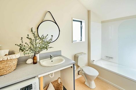 Photo of property in Courtenay Mews Apartments, 19/14u Alpha Street, Te Aro, Wellington, 6011