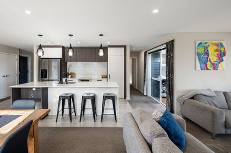 Photo of property in 15 Hyatt Close, Leamington, Cambridge, 3432