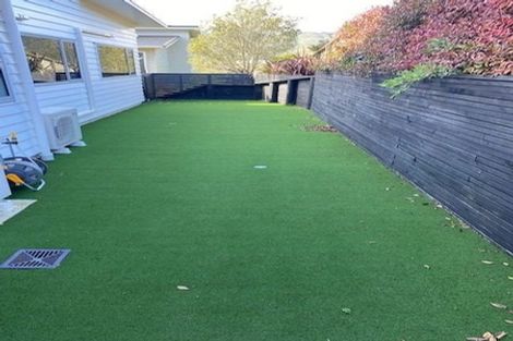 Photo of property in 5 Linacre Way, Tawa, Wellington, 5028