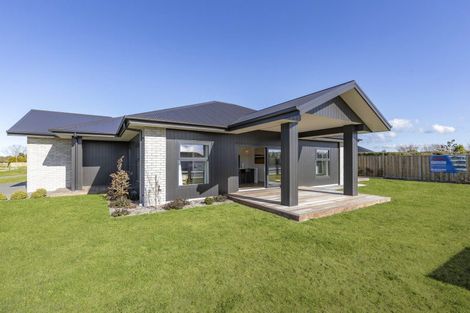 Photo of property in 2 Benn Street, Amberley, 7410