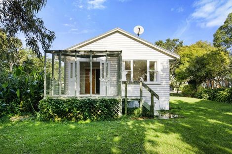 Photo of property in 5a Whitehouse Road, Titahi Bay, Porirua, 5022