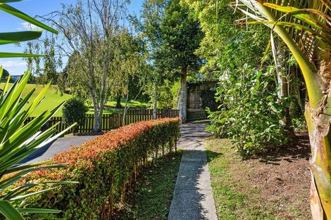 Photo of property in 222 Forrest Hill Road, Forrest Hill, Auckland, 0620