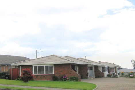 Photo of property in 27 Bayfair Drive, Mount Maunganui, 3116