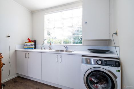 Photo of property in 72 Timaru Road, Waimate, 7924