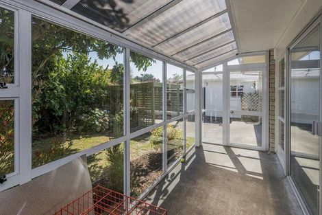 Photo of property in 84 Kirk Street, Otaki, 5512