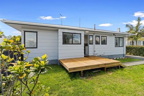 Photo of property in 2/13 John Street, Mangere East, Auckland, 2024