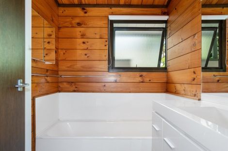 Photo of property in 24 Dunton Drive, Welcome Bay, Tauranga, 3112
