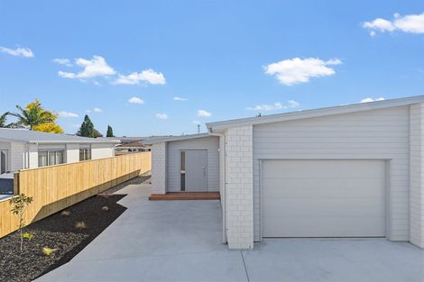 Photo of property in 2/11 Landing Road, Whakatane, 3120