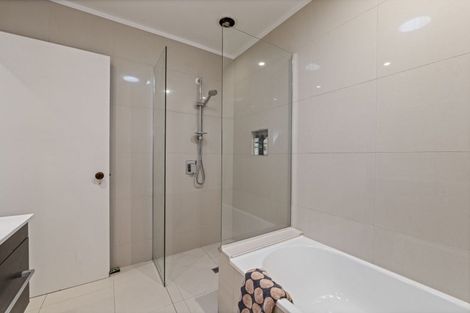 Photo of property in 21 Fillis Street, New Plymouth, 4310