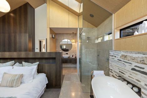 Photo of property in 39 Mcadam Drive, Jacks Point, Queenstown, 9371