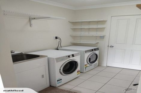 Photo of property in 4 Comber Place, Johnsonville, Wellington, 6037