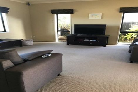 Photo of property in 29 Nautilus Drive, Gulf Harbour, Whangaparaoa, 0930