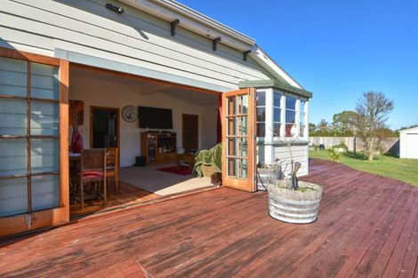 Photo of property in 24 Hilton Road, Carterton, 5713