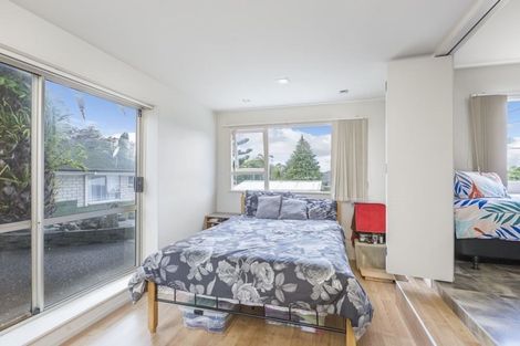 Photo of property in 50 Hogans Road, Glenfield, Auckland, 0629