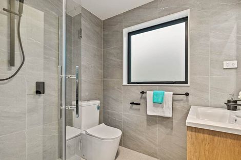 Photo of property in 67b Tiroroa Avenue, Te Atatu South, Auckland, 0610