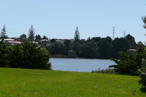 Photo of property in 48 Queen Mary Avenue, New Lynn, Auckland, 0600