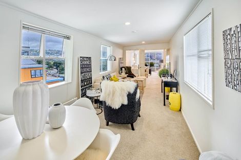 Photo of property in 130u3 Oriental Parade, Oriental Bay, Wellington, 6011