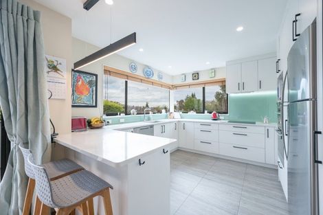 Photo of property in 21 Idesia Grove, Richmond, 7020