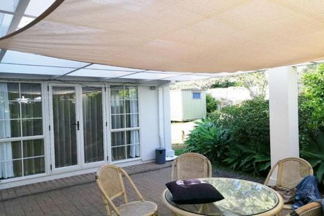 Photo of property in 28 Tyburn Lane, Unsworth Heights, Auckland, 0632