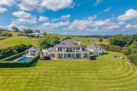 Photo of property in 204 Broomfields Road, Whitford, Howick, 2571