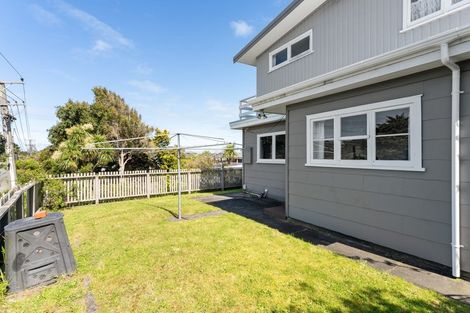 Photo of property in 111 Golf Road, Paraparaumu Beach, Paraparaumu, 5032
