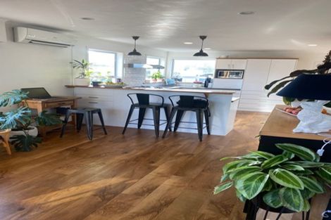 Photo of property in 243 Mangorei Road, Merrilands, New Plymouth, 4312