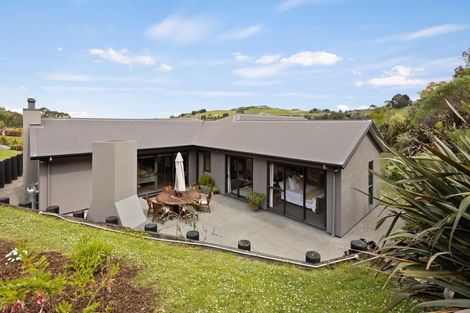 Photo of property in 18 Lakeview Terrace, Taradale, Napier, 4112