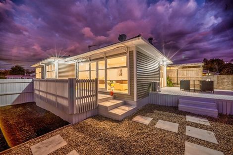 Photo of property in 145 Portage Road, New Lynn, Auckland, 0600